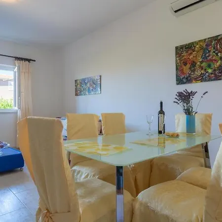 With A Parking Space - 13106 Apartamento Zadar