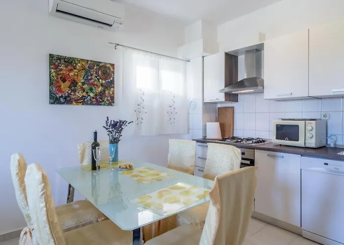 With A Parking Space - 13106 Apartamento Zadar