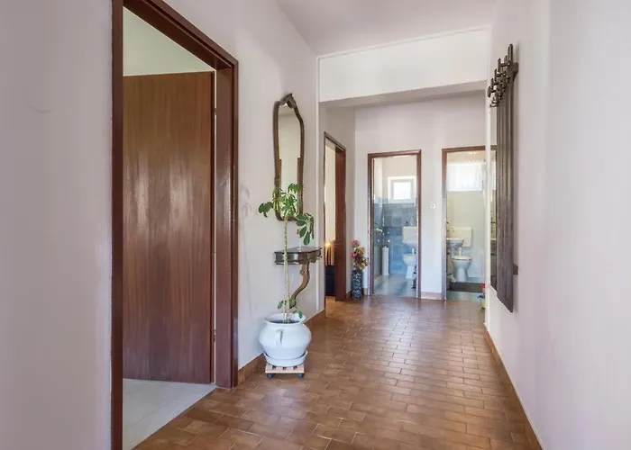 With A Parking Space - 13106 *